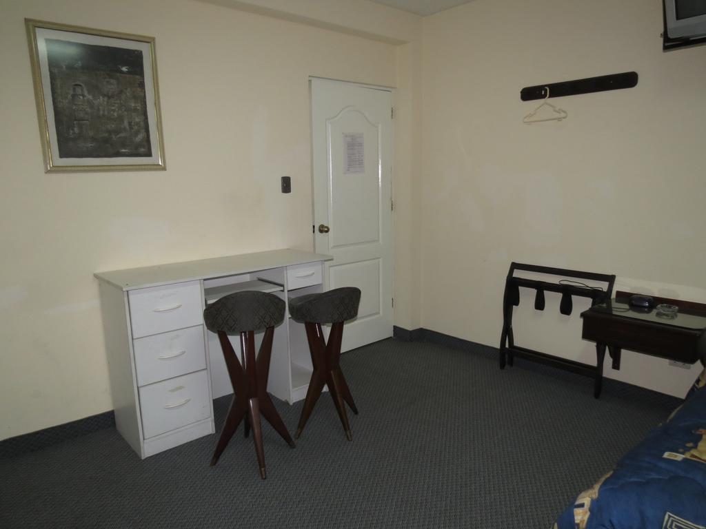 Hotel Plaza Mayor Lima Pokój zdjęcie